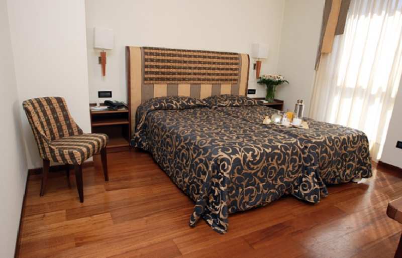 Best Western Madison Hotel Milano Phòng bức ảnh